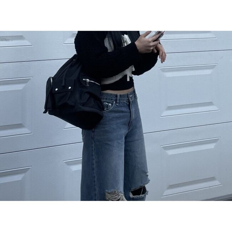 2025 Autumn/Winter Nylon Fabric Waterproof Korean Style Sweet Cooling Multi-Pocket Zipper Drawstring Single Shoulder Double Shoulder Crossbody Bag_voghion.com