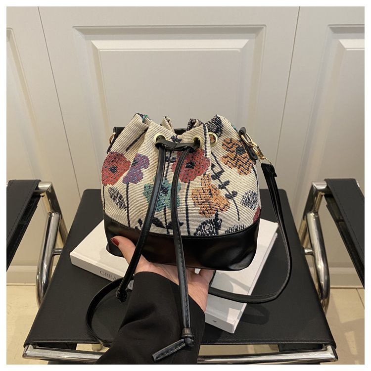 Borse da donna alla moda 2025, nuova borsa a tracolla a secchiello casual in stile etnico alla moda, da pendolare_voghion.com