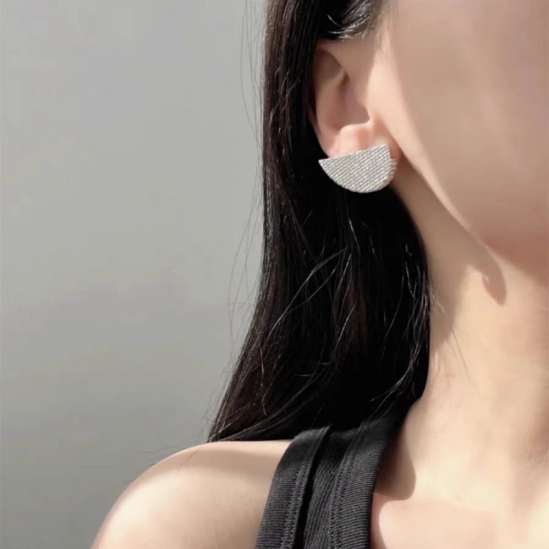 Damenschmuck Minimalistische geometrische Ohrstecker S925 Sterling Silberpfosten, elegante, vielseitige Alltagskleidung, einfache High-End-Temperament-Ohrringe_voghion.com