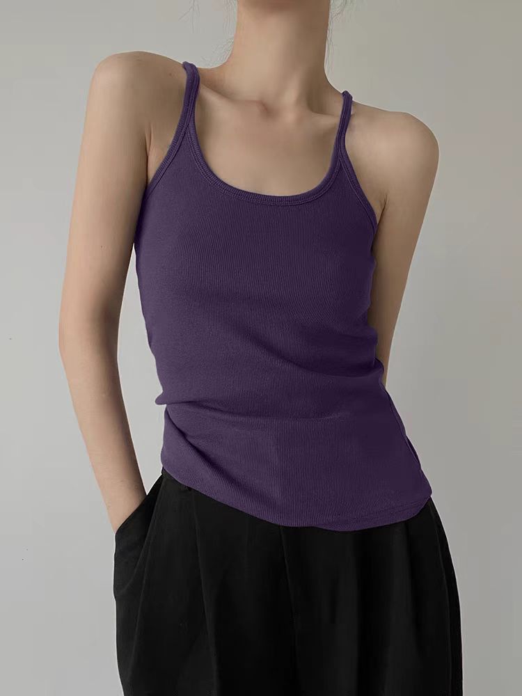 Canotta attillata in maglia con spalline sottili bianche per abbigliamento estivo da donna_voghion.com