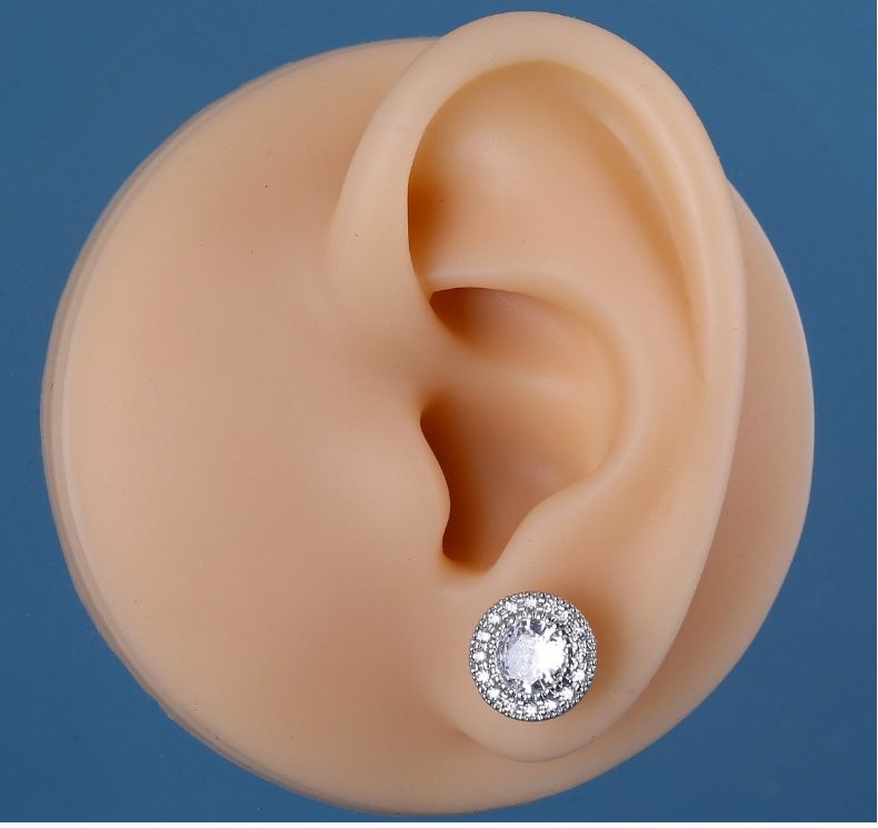 hot selling men's earrings with flashing moissanite earrings that do not fade, round super shiny zircon full diamond high end earrings_voghion.com