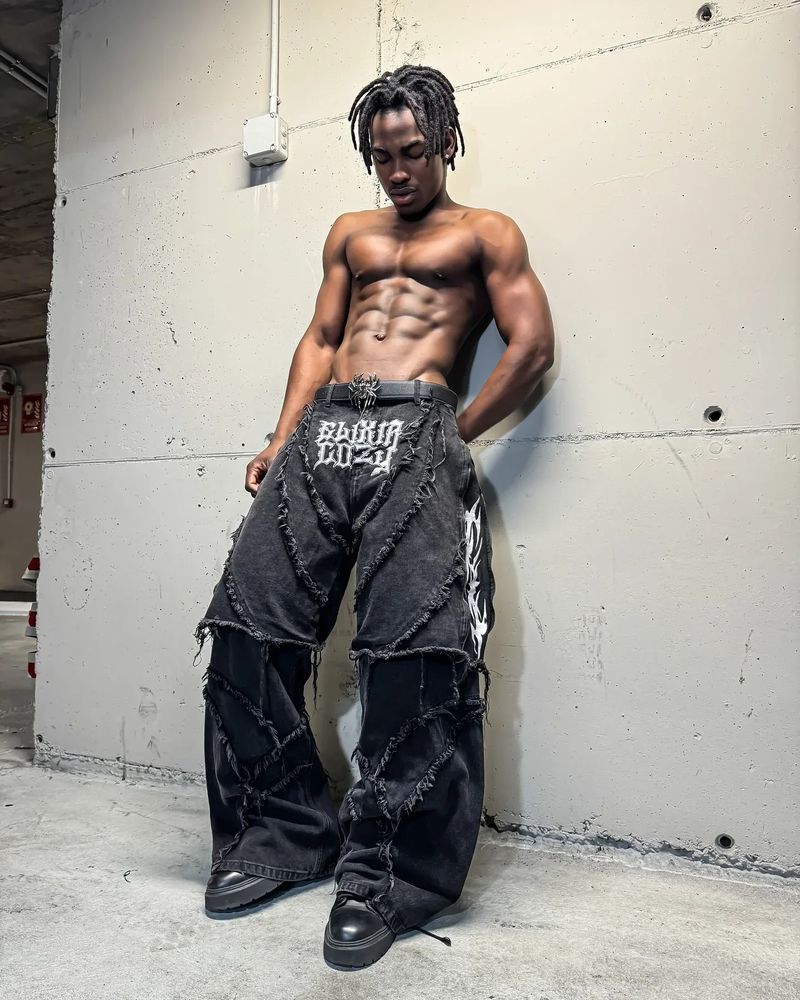 Herrenbekleidung Jeans Mode American Retro Reißverschluss Nähte Lose Patch Streifen Stickerei Pelzbesatz Jeans_voghion.com