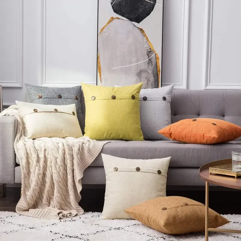 Elfenbeinfarbener quadratischer Kissenbezug 18x18 Dekorative Kissen mit Kokosnussknöpfen für Sofa Couch Schlafzimmer Bauernhaus Dreifachknopf Vintage_voghion.com