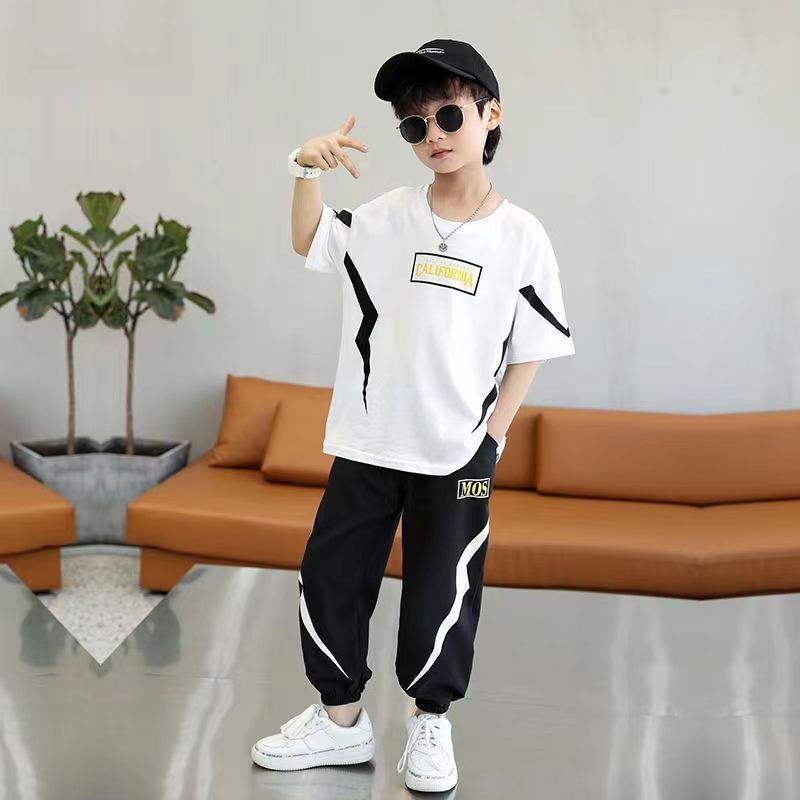 Sommeroutfit für Jungen im koreanischen Stil – trendiges kurzärmliges Zweiteiler-Set für kleine Herren, atmungsaktive und stylische Kinderkleidung_voghion.com