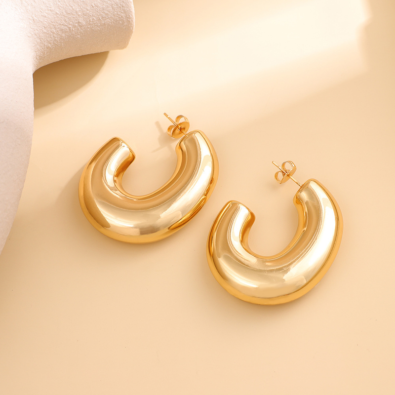 Orecchini di lusso leggeri alla moda in acciaio inossidabile placcato oro in acciaio al titanio con apertura a forma di C, orecchini cavi di alta qualità_voghion.com