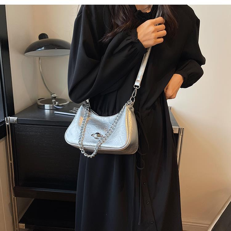 Super beliebte Nischendesign-Tasche 2023 neue Damentasche beliebte vielseitige Umhängetasche Einzelschulter-Unterarmtasche_voghion.com