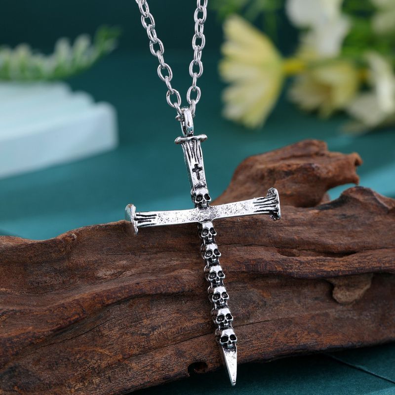 Totenkopf-Kreuz-Legierung Pullover Kette Sieben Todsünden Mode Nagel Anhänger Halskette_voghion.com