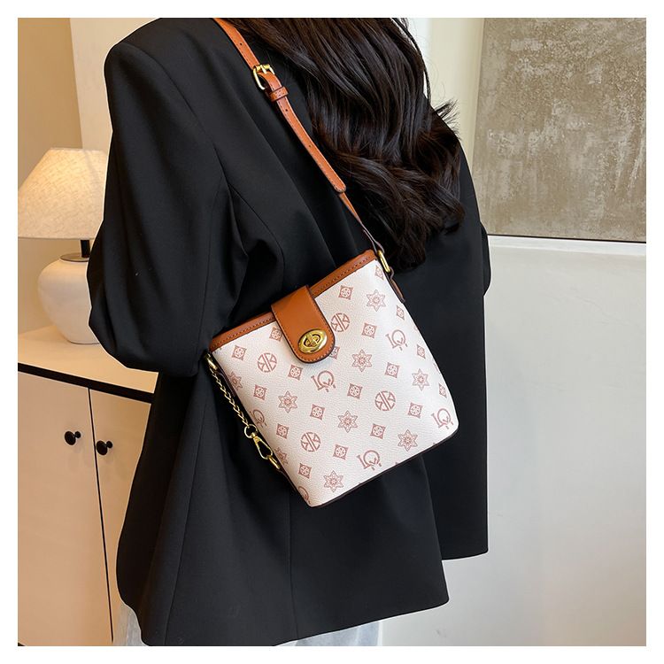 Modische, strukturierte, bedruckte Bucket Crossbody 2025, vielseitige Umhängetasche für Damen im neuen Nischendesign_voghion.com