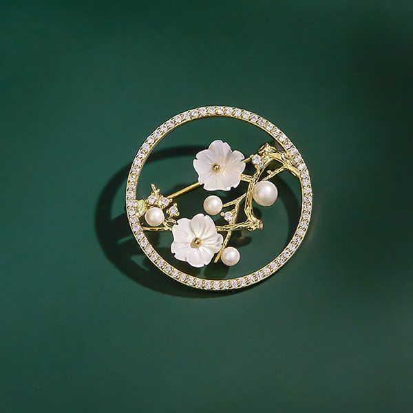 Natural Shell Plum Blossom Brooch, Corsage Femininity Pin, High-end Exquisite Neckline Accessories_voghion.com