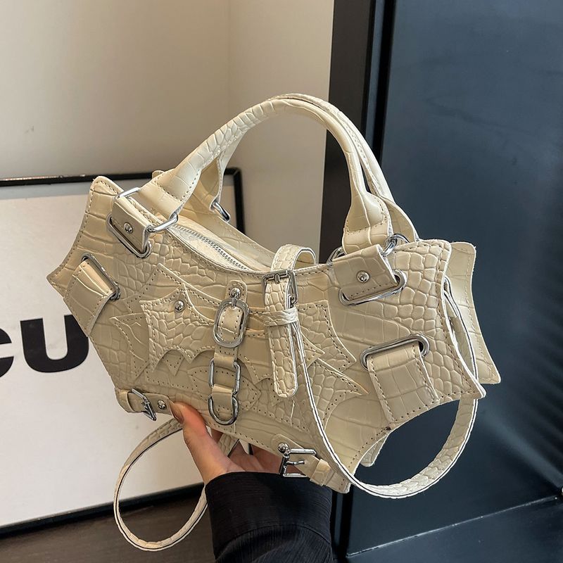 Gothic Batwing Single Shoulder Y2K Rock Punk Style Damen mit Nieten, Hand- oder Crossbody Tasche_voghion.com