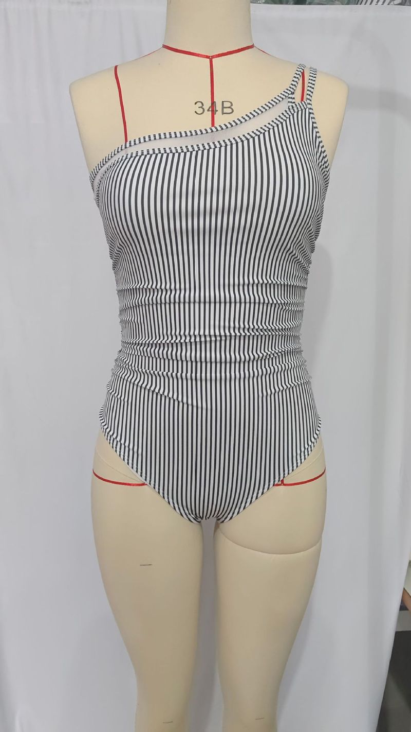 Maillot de bain une pièce sexy plissé à dos nu et à une épaule pour femme_voghion.com