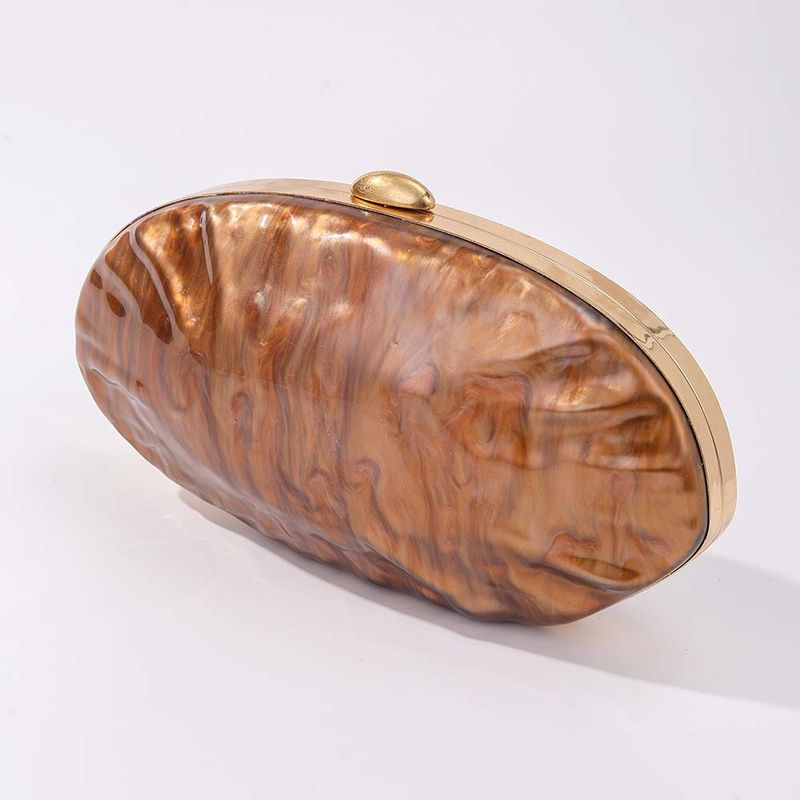 Pochette in acrilico di ispirazione vintage con conchiglia: elegante borsa a tracolla ovale per matrimoni, feste serali e outfit boho chic_voghion.com