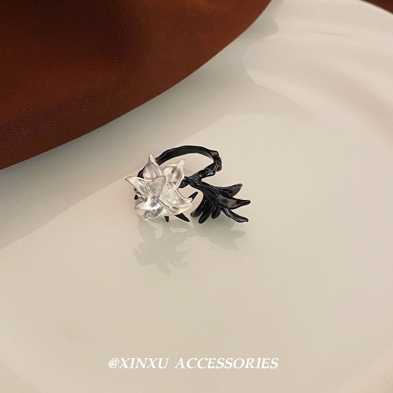 Siyah Beyaz Mandala Çiçek 2024 Yeni Tasarım Şeffaf Soğuk, Basit Ve Üst Düzey, Çok Yönlü Yüzük_voghion.com