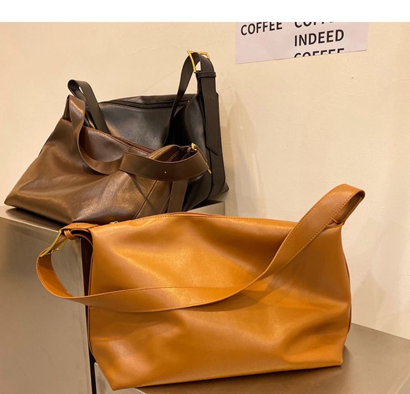 Borsa versatile in versione coreana per donna 2024, nuova borsa a tracolla ad alta capacità, morbida e pieghevole, stile minimalista, con tracolla_voghion.com