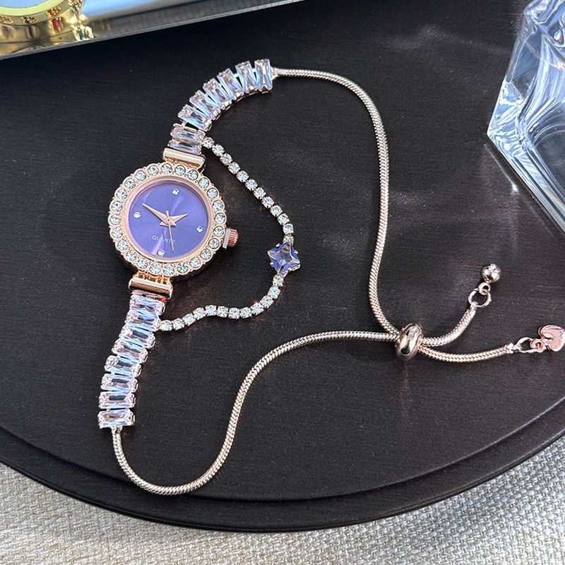 Bracciale da donna con catena decorativa colorata estraibile e zircone intarsiato, piccolo e squisito orologio al quarzo all'ingrosso_voghion.com