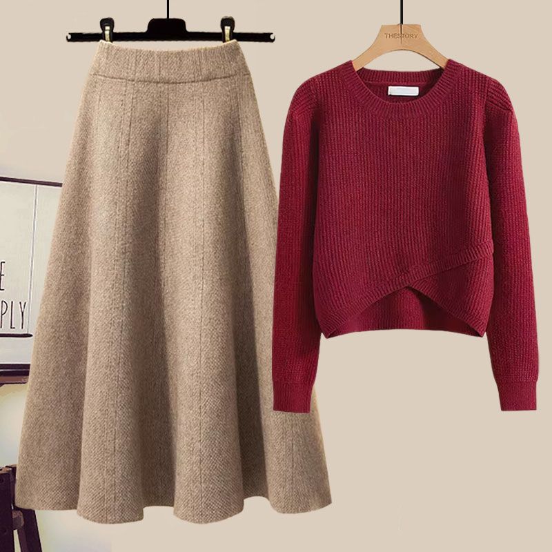 Ensemble en tricot inspiré de Petite Audrey – Ensemble pull slim et jupe midi_voghion.com