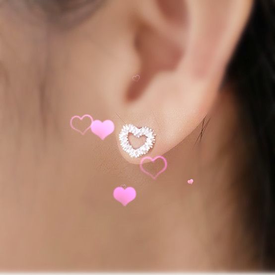 Full Diamond Hollow Heart Fashion Simple Super Shiny Ear Bone Stud Heart-shaped Earrings Niche Design_voghion.com