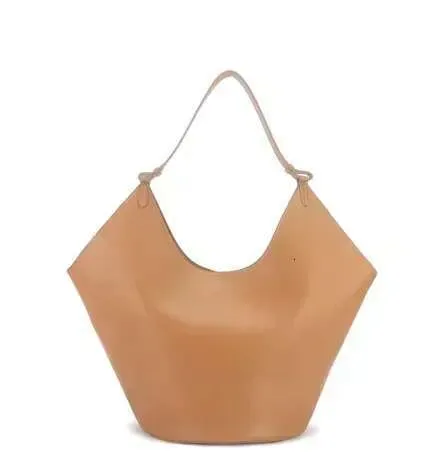 High Quality Designer Bags 2023 Autumn And Winter Handbag Genuine Leather Dumpling Bucket Niche Shoulder Tote Bag_voghion.com