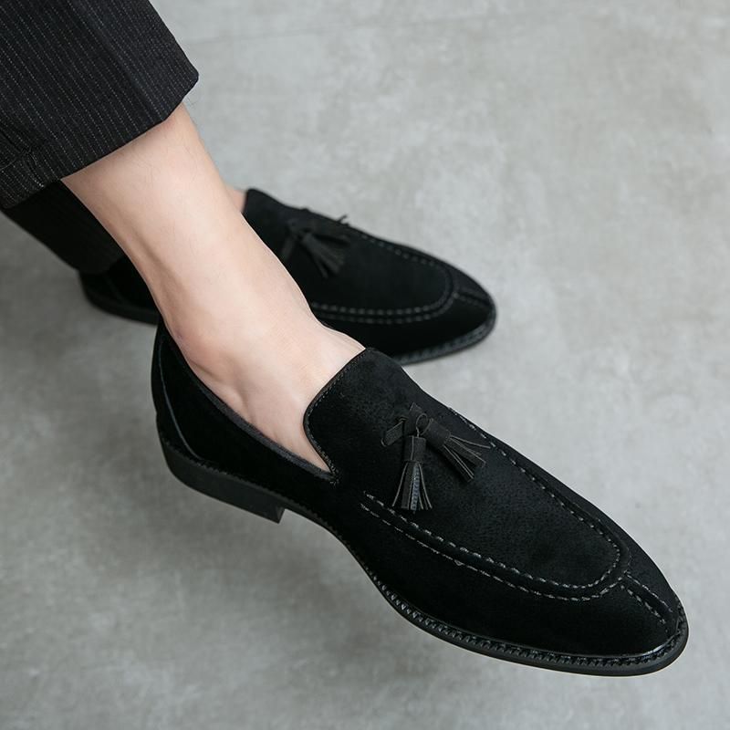 2025d British Style Casual Slip-On Pointed Toe Leather Shoes For Men Summer Korean Version Suede Tassel Hair Stylist Loafers_voghion.com