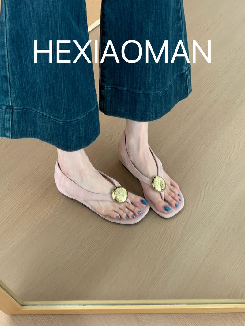 Lancui Version 5cm Versteckter Absatz Metall Runde Schnalle Zehensteg Sandalen Für Frauen 2025 Sommer Neue Silber Hausschuhe_voghion.com