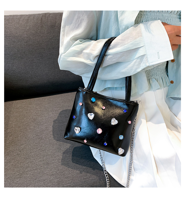 Super Hot Gemstone Bag Women's Bag 2023 New Trendy Diamond-studded Portable bucket bag foreign style single shoulder oblique chain bag_voghion.com