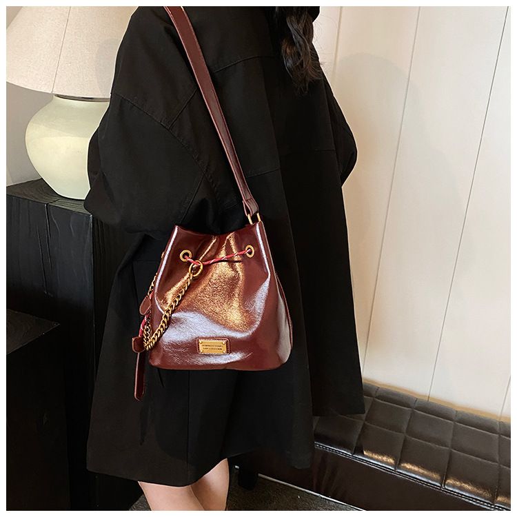 Retro Niche Bucket Bag Dámská nová luxusní módní všestranná malá kabelka přes rameno_voghion.com