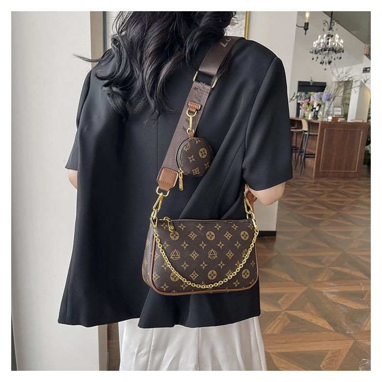 Borsa da donna 2024 nuova borsa a tracolla stampata popolare piccola quadrata versatile tracolla larga borsa da donna a spalla singola_voghion.com