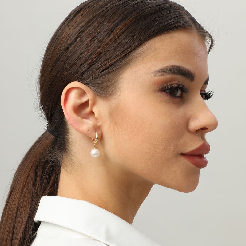 Damenschmuck Kupfer überzogenes Echtgold Einfacher Stil Temperament Perlenanhänger Ohrringe Damenohrringe_voghion.com