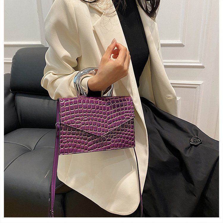Advanced Crocodile Pattern for Women 2024 New Fashionable and Versatile Crossbody Bag, Stylish Handheld Small Square Bag_voghion.com