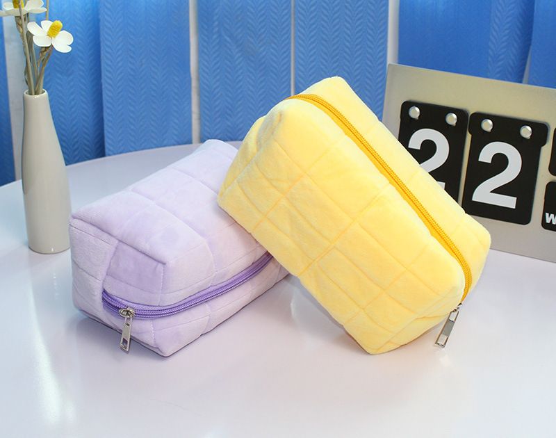Pillow Pillow Bag Pillow Pencil Case ins Japanese Style High-value Women's Large Capacity Storage Stationery Box_voghion.com