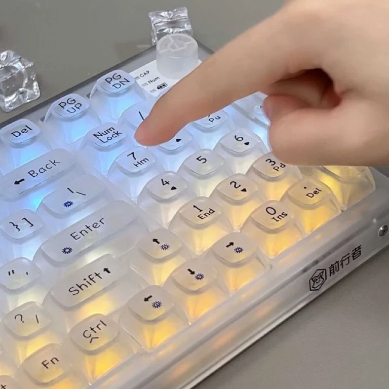 Forerunner Mechanical Transparent Keyboard Bluetooth Tri-Mode Gasket Structure Full-Key Hot-Swappable Mahjong Custom Ice_voghion.com