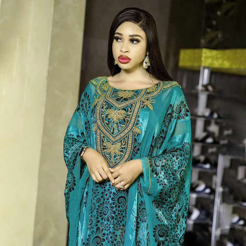 Damenbekleidung Kleid Robe Chiffon Hot Dia und Kanonenperlen mit elastischem Innenrock Quelle fertig vorrätig_voghion.com