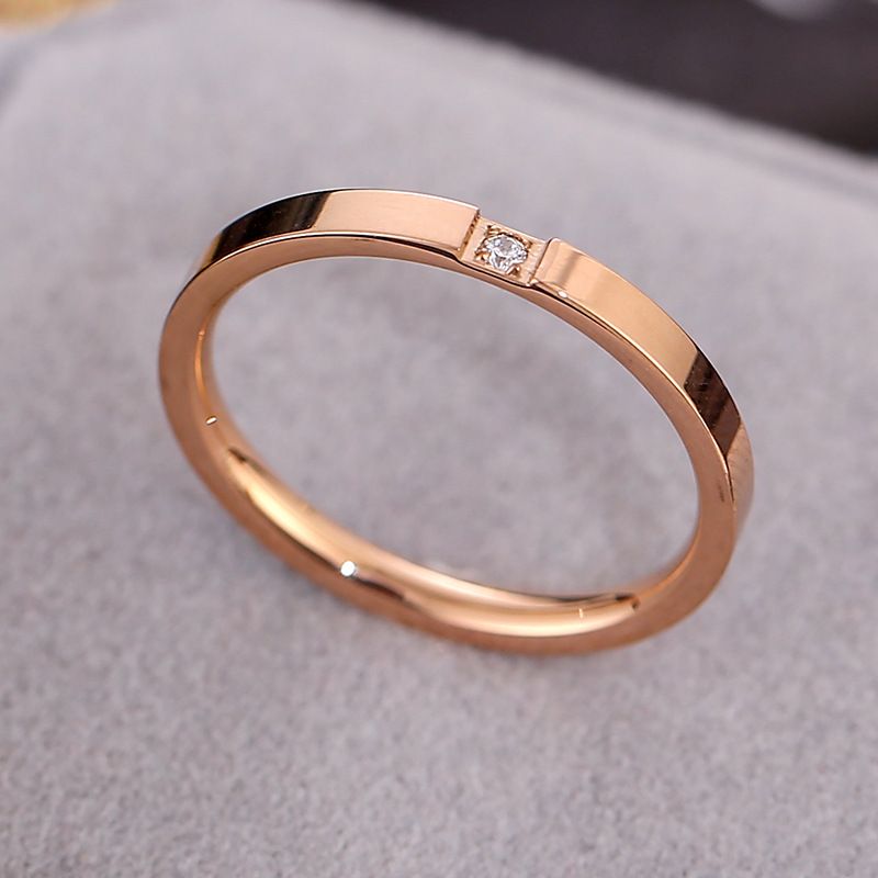 Pronta consegna 2mm semplice titanio acciaio coppia anelli donna fede nuziale con singolo strass US taglia 4 5 6 7 8 9 10_voghion.com