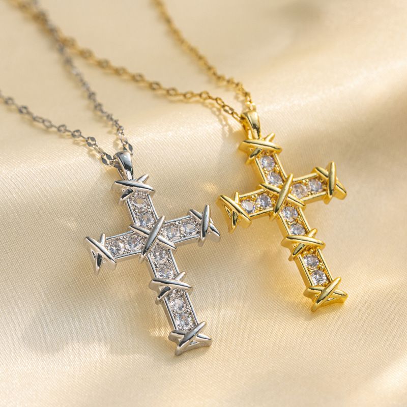 Collana con croce per donna, versatile, semplice, di alta qualità, con ciondolo a catena in acciaio al titanio._voghion.com