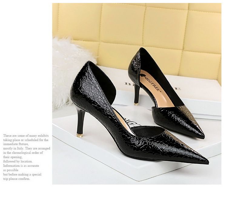 2928-2 Pairs Of Shoes (this Item Is Sold Out And Not Restocked)_voghion.com