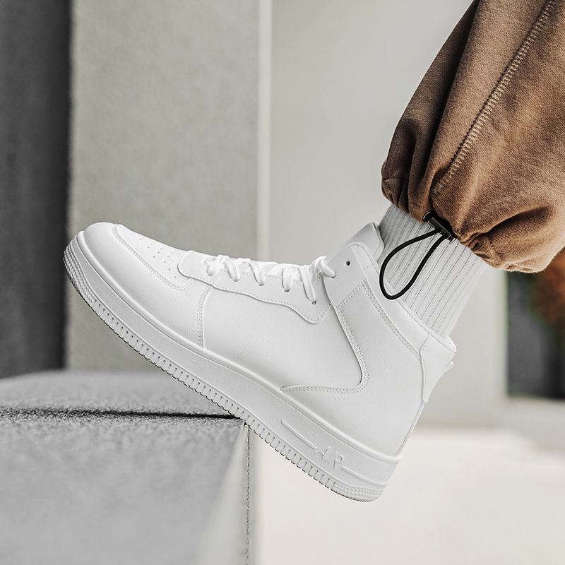 Jesenske i zimske visoke, moderne korejske sportske cipele za 2024., nove muške ležerne, svestrane bijele cipele za muškarce_voghion.com