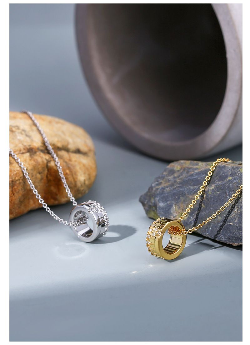Colar de contas da sorte de cintura pequena incrustado com diamante de cobre engrenagem geométrica redonda pingente de contas colar de casal_voghion.com