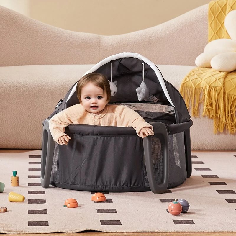 On-The-Go Bassinet Baby And Baby Toys Canopy With Folding Dome Portable_voghion.com