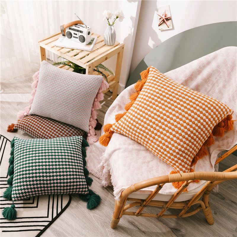 Neuer modischer, gestrickter, garngefärbter Hahnentrittmuster-Plaid-Quasten-Modell-Sofakissen-Kissenbezug im nordischen Stil_voghion.com