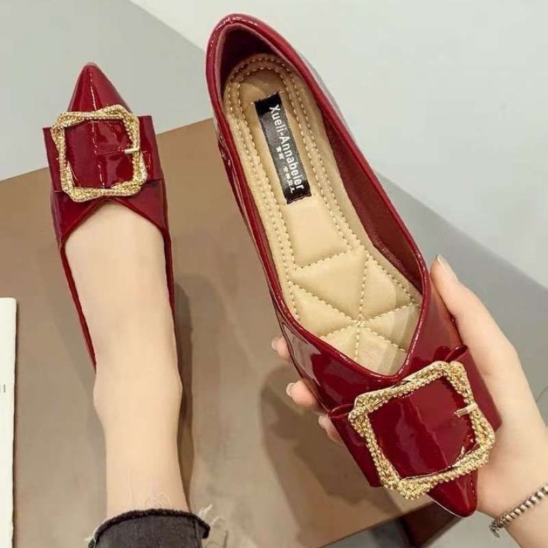 Pointed Toe Flat For Women Leather 2025 Spring New Style Red Wedding Versatile Boat Shoes Soft Sole Loafers_voghion.com