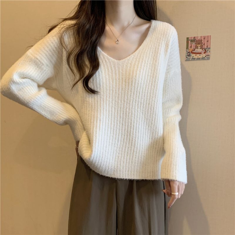 Suéter feminino verde de veludo com decote em V, estilo solto e descontraído, camisa de base macia e quente, outono e inverno, estilo Hong Kong_voghion.com