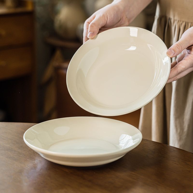 Cream-colored Ceramic Deep Round Dinner Plate Solid-color Dinner Plate For Home Use_voghion.com