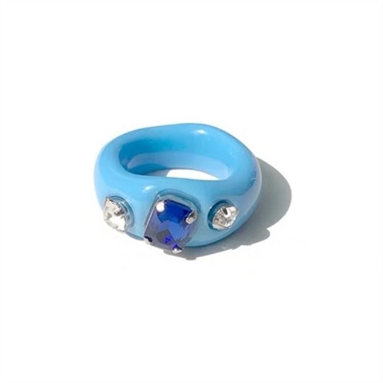 2024 neuer koreanischer Dongdaemun-Ring im gleichen Stil, geometrischer Wasserharz-Farbring mit quadratischem Diamant und transparentem Acryl_voghion.com