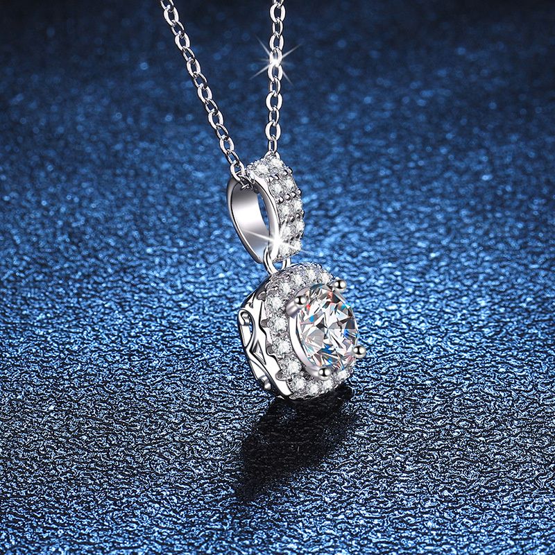 Tancise 1/2 Karat Moissanite Halskette für Frauen Versilberung Pt950 Nicht Allergie Quadratisch Eingelegt Luxus Anhänger Schmuck_voghion.com