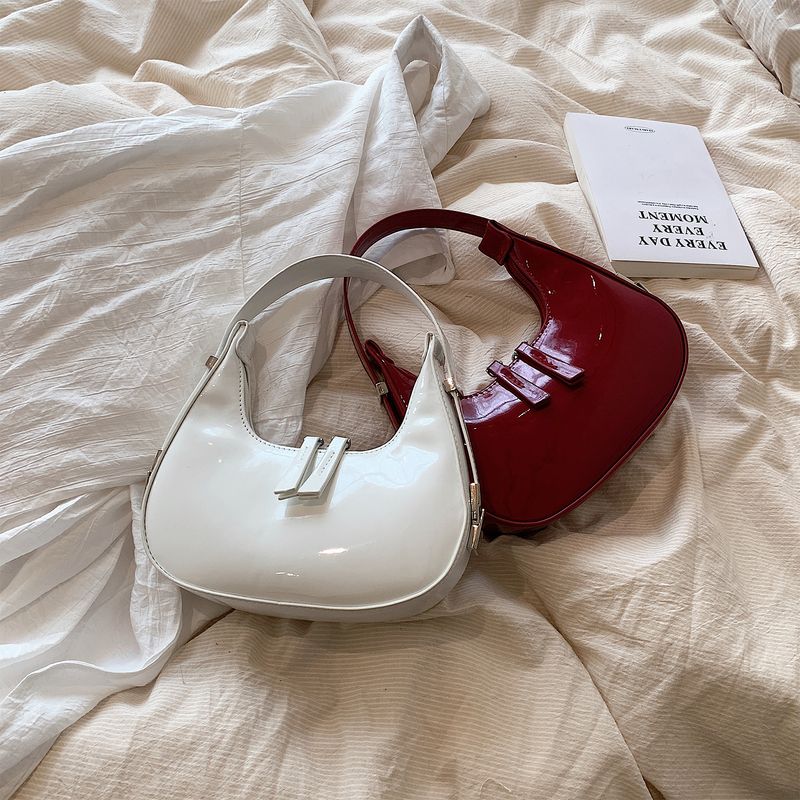 Félhold alakú Vintage PU bőr kis válltáska nőknek és lányoknak Hobo kézitáska retro piros női hónalj pénztárcák táskák_voghion.com