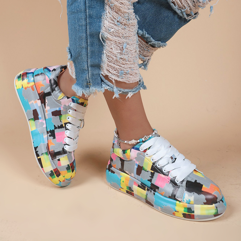 Modische, mit Graffiti bemalte große Sportschuhe für Damen, Oberbekleidung für Damen, bequeme Schnürschuhe mit dicker Sohle, weiße Schuhe_voghion.com