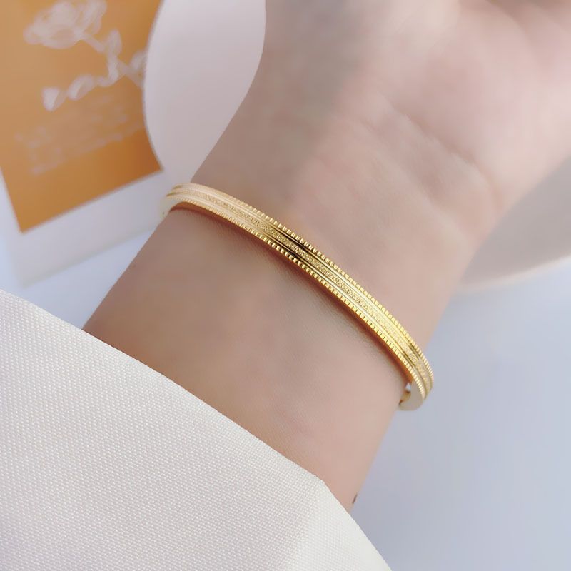 Bracelet simple en titane de style coréen pour femme, bracelet fin en acier inoxydable doré mat gravé, élégant et tendance_voghion.com