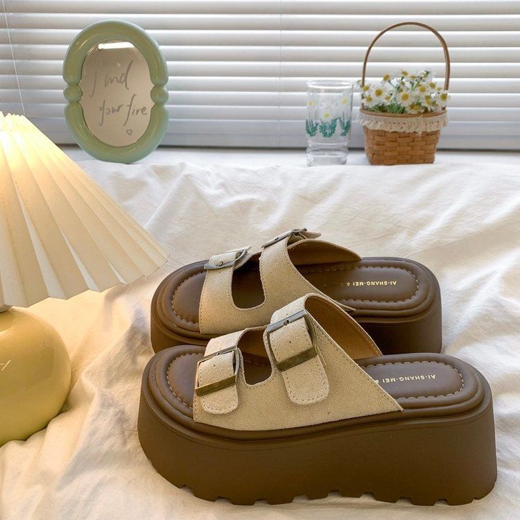 Sandales d'été à enfiler pour femmes, style féerique polyvalent, semelles épaisses et élégantes, nouvelle collection 2025_voghion.com