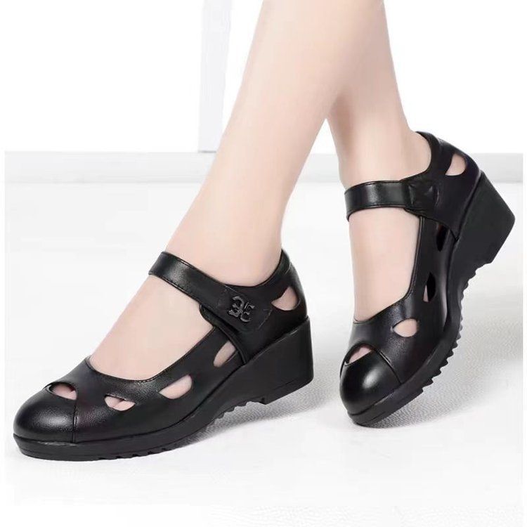 Sandali da donna in morbida pelle, traspiranti, resistenti all'usura, con zeppa, chiusura a velcro, suola morbida, scarpe da donna di medie dimensioni con fori Mary Jane_voghion.com