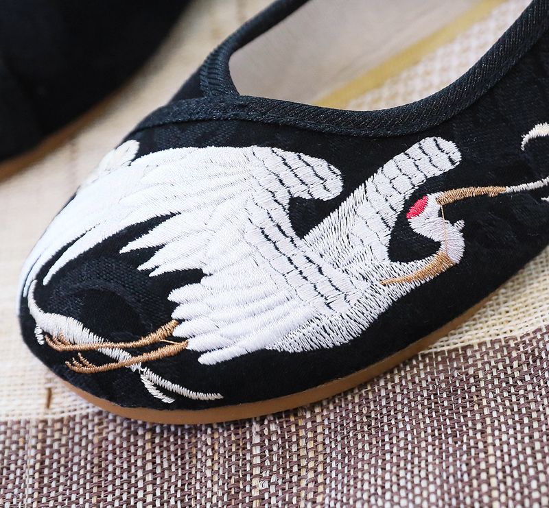 Hanfu Xianhe Besticktes Tuch Antike Kleidung, Kuhsehnensohle, Tanzschuhe mit niedrigem Absatz, Damen-Einzelschuhe_voghion.com